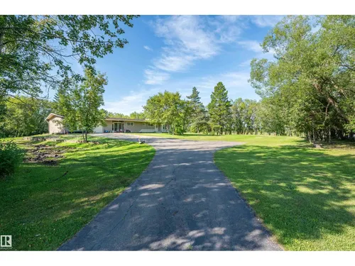 #109 52312 RGE ROAD 223