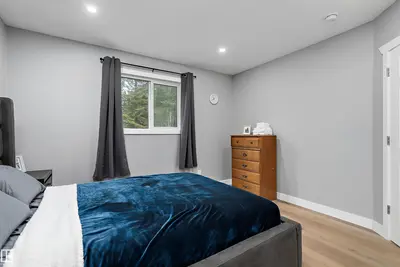 Photo 3 of 213 2nd Avenue