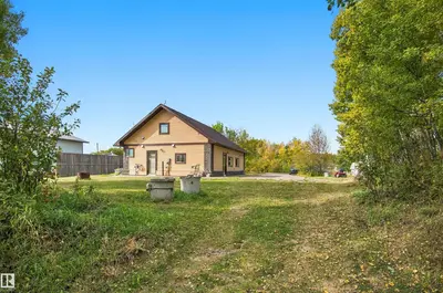 Photo 1 of 217-51069 RGE RD 215