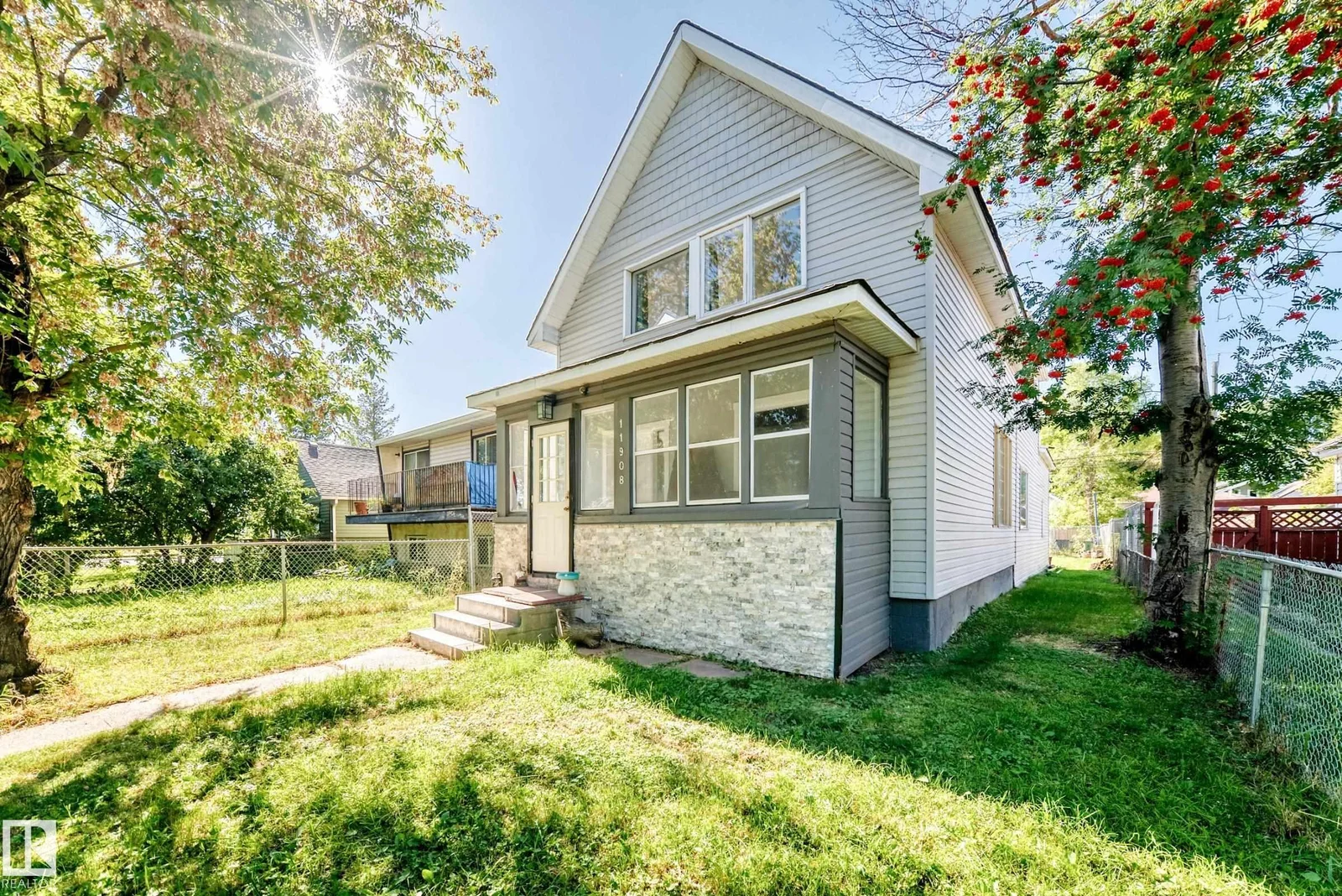 11908 77 ST NW, Edmonton