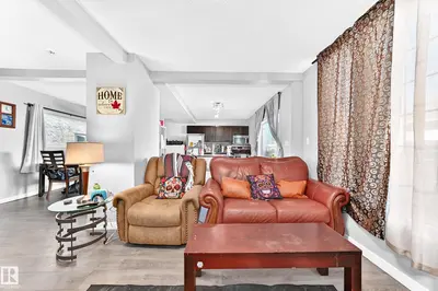 Photo 4 of 11908 77 ST NW