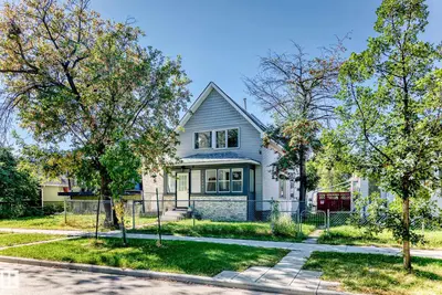 Photo 1 of 11908 77 ST NW