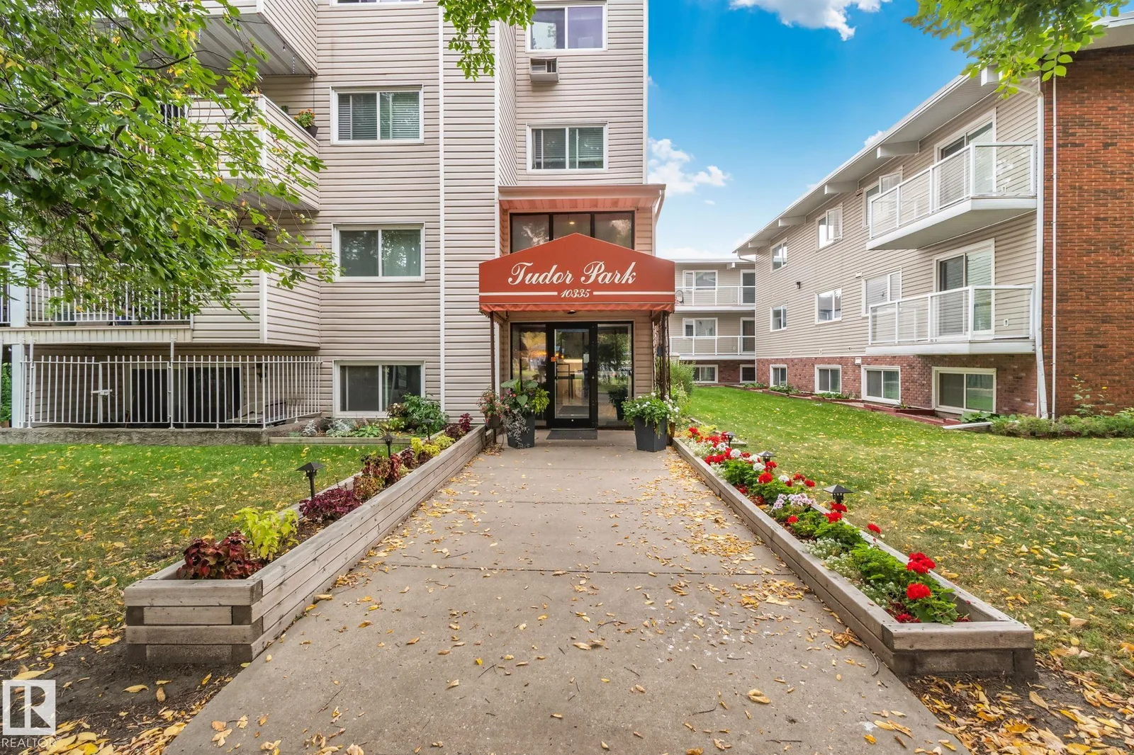 #305 10335 118 ST NW, Edmonton
