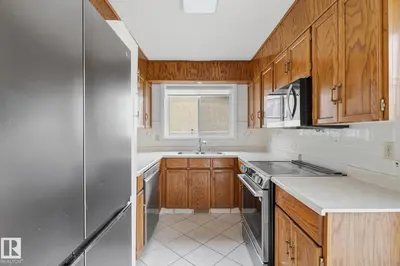 Photo 4 of 12631 161 AV NW
