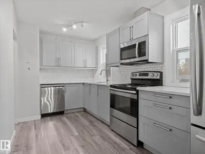Photo 3 of 12018 126 St NW NW