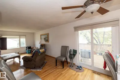 Photo 4 of 15312 109 AV NW