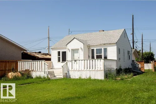 7812 128 AV NW