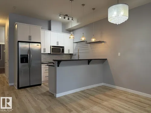 #128 10531 117 ST NW