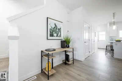 Photo 2 of 231 157 AV NE