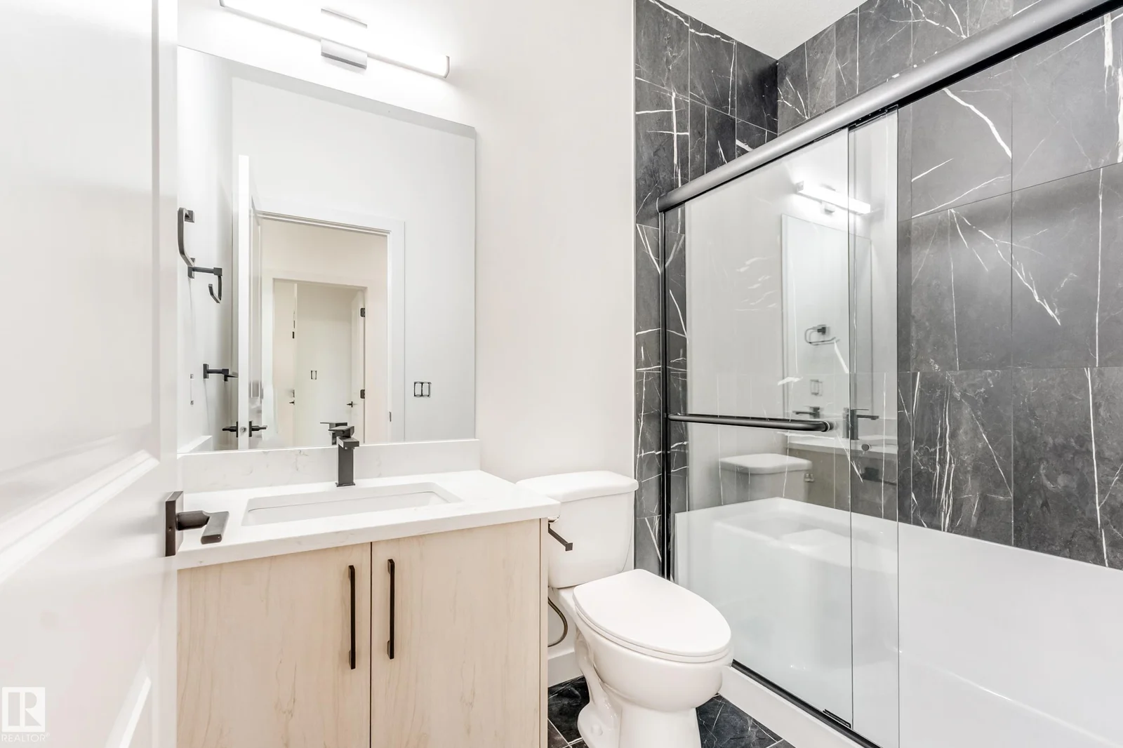 1731 46 STREET SW, Edmonton