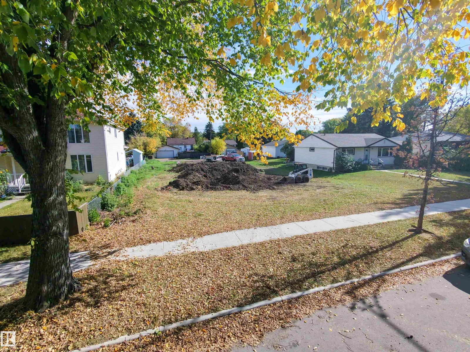 12421 79 ST NW, Edmonton