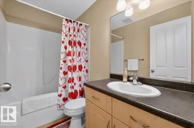 Photo 3 of 508 77 ST SW