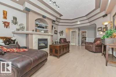 Photo 3 of 16532 75 ST NW