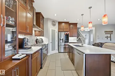 Photo 2 of 16511 136 ST NW
