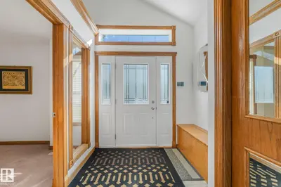 Photo 2 of 16512 87 ST NW