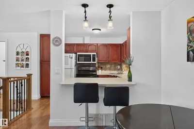 Photo 4 of 1594 69 Street NW NW