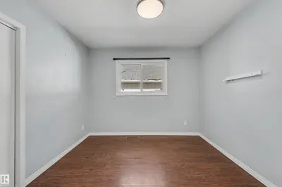 Photo 4 of 12944 117 ST NW