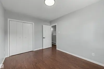 Photo 3 of 12944 117 ST NW