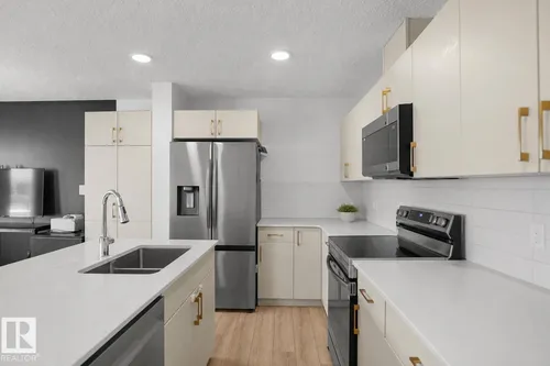 #42 19904 31 AV NW