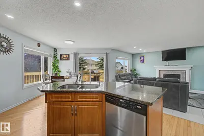 Photo 3 of 3236 21 ST NW