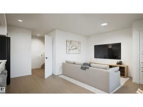 #166 150 Cashman CR SW