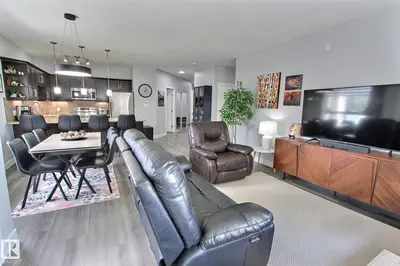 Photo 3 of #3207 7347 SOUTH TERWILLEGAR DR NW