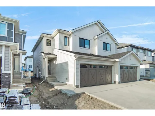 938 18 AV NW