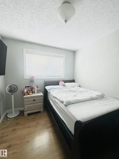 Photo 3 of 289 Tocher AV