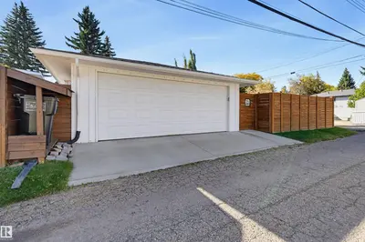 Photo 4 of 14012 80 AV NW