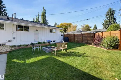 Photo 3 of 14012 80 AV NW