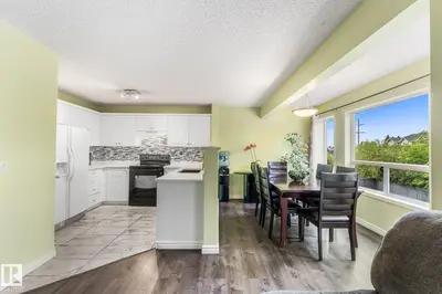 Photo 3 of 13148 151 AV NW