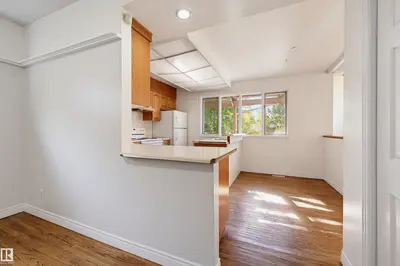 Photo 2 of 14019 106 AV NW