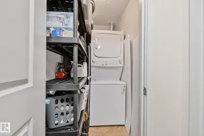 Photo 2 of #226 344 WINDERMERE RD NW