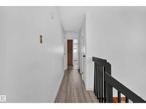 6712 36A AV NW