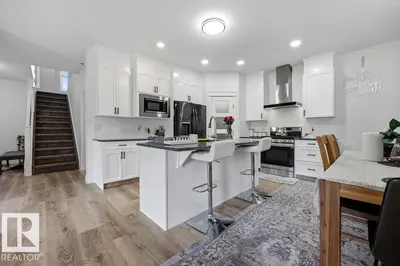 Photo 2 of 13703 166 AV NW