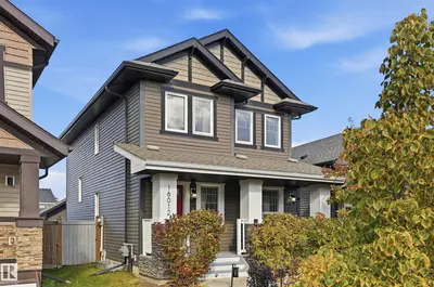 Photo 1 of 16012 11 AV SW SW