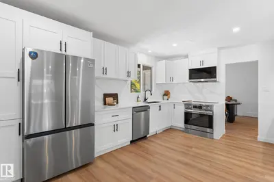 Photo 4 of 3721 103B Street NW NW