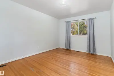 Photo 3 of 13003 SHERBROOKE AV NW
