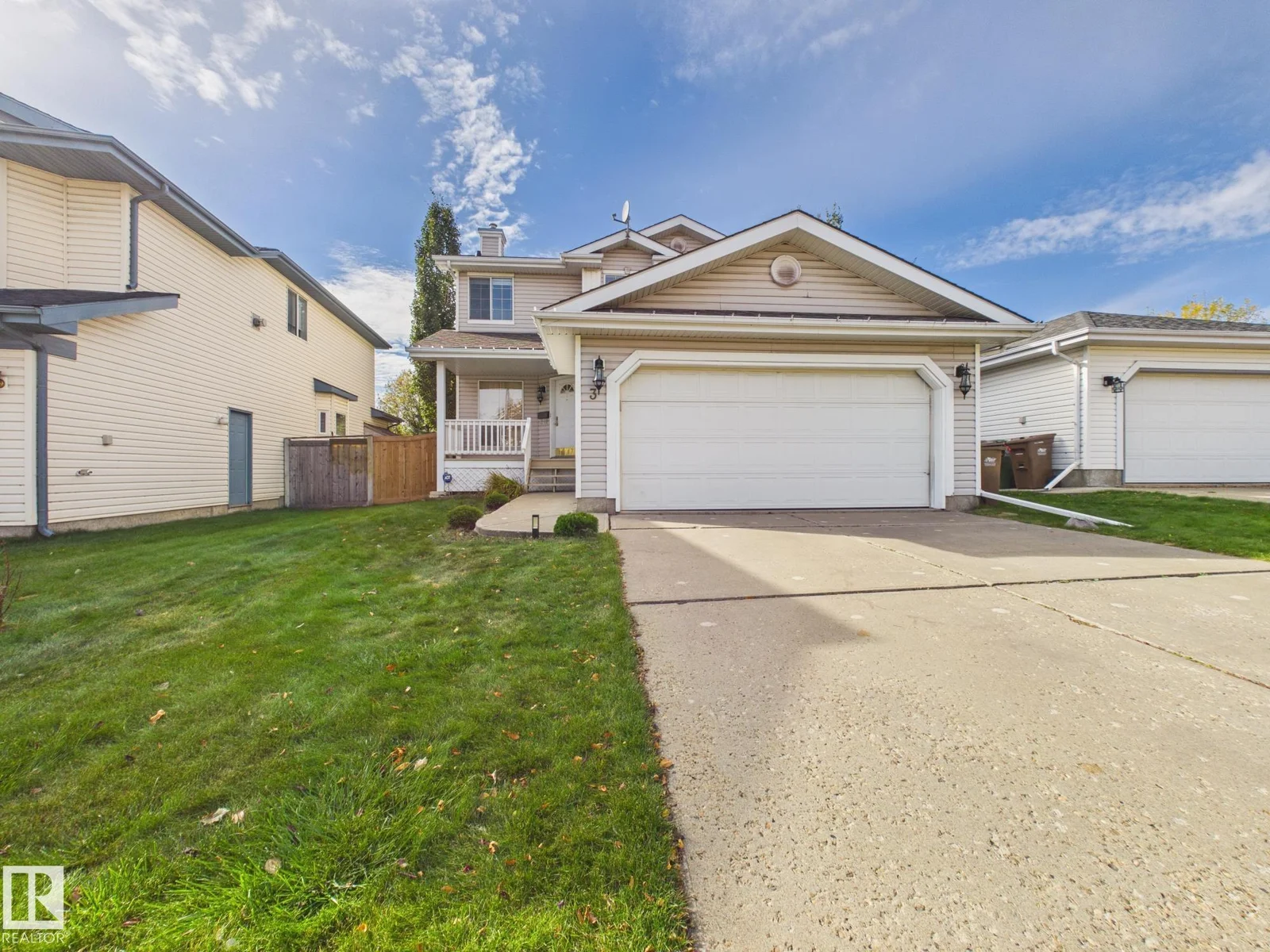 3 HARDCASTLE PL, St. Albert