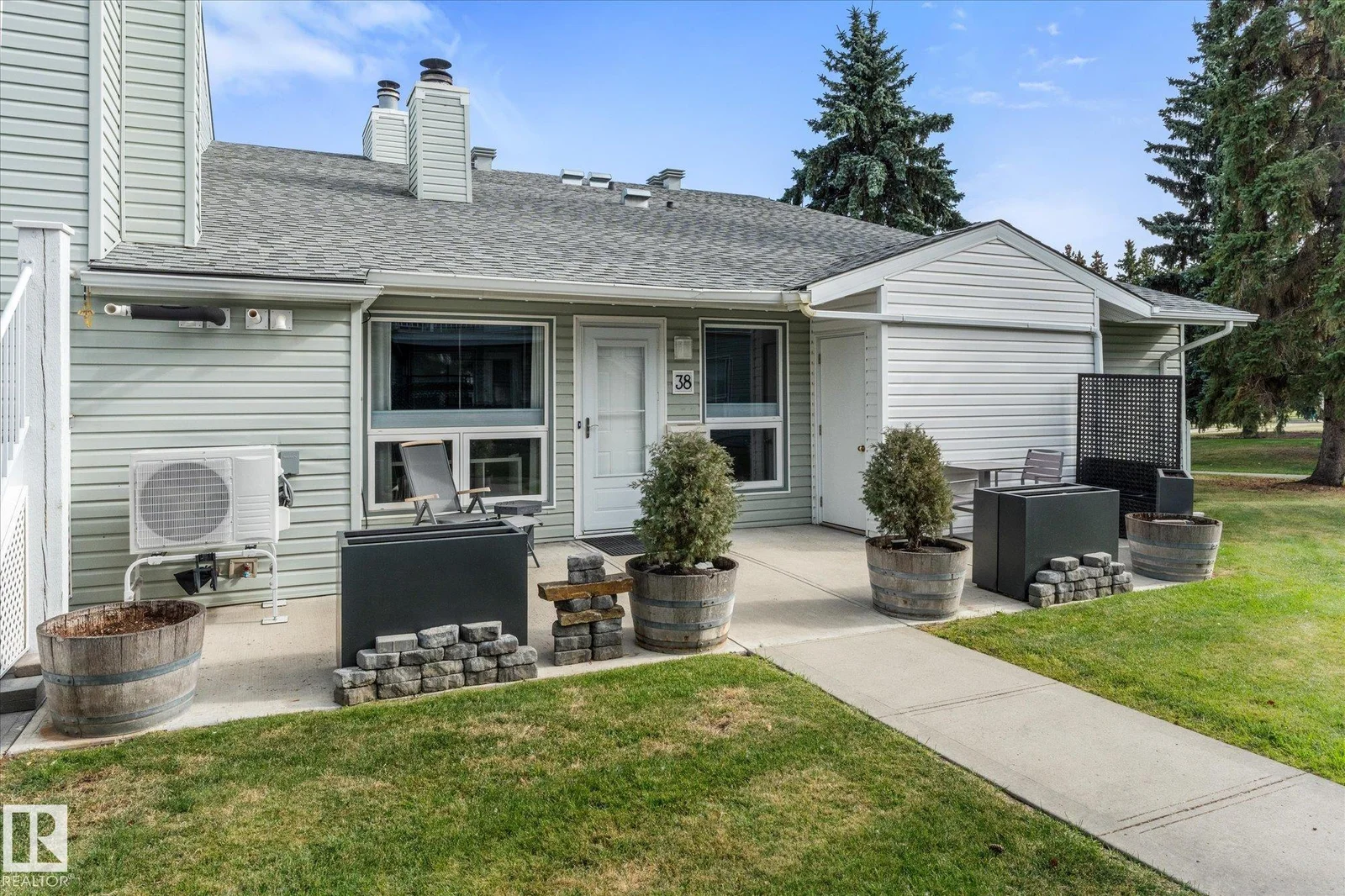 #38 2115 118 ST NW, Edmonton