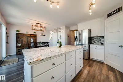 Photo 2 of 14006 158A AV NW