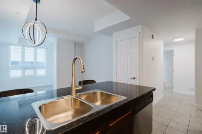 Photo 4 of #1603 9939 109 ST NW