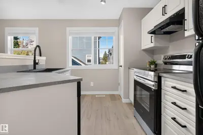 Photo 3 of #22 8304 11 AV SW