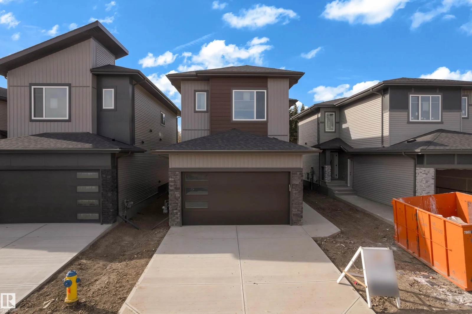 261 Linden LO, Leduc
