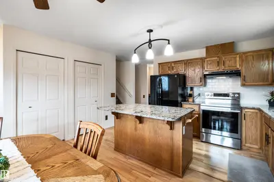 Photo 2 of 17832 93 ST NW