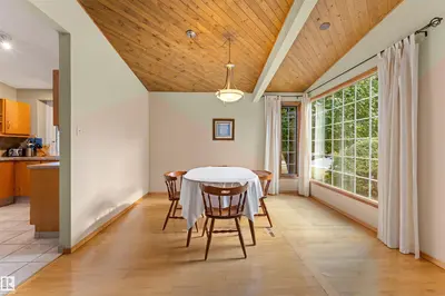 Photo 3 of 15012 77 AV NW