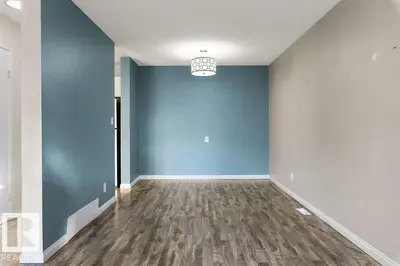 Photo 4 of 17125 109 ST NW