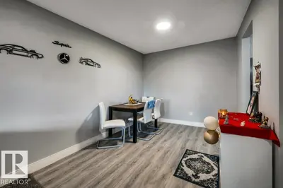 Photo 4 of #301 4810 Millwoods RD S NW