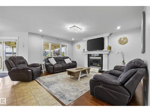 16604 59 ST NW