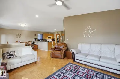 Photo 3 of 5132 157 AV NW